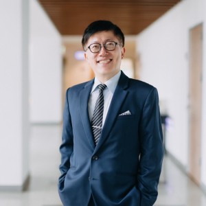 Chung-Jau WU(Vice Dean, Director of GIILS)