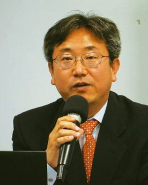 Associate Professor Bokgi Kim